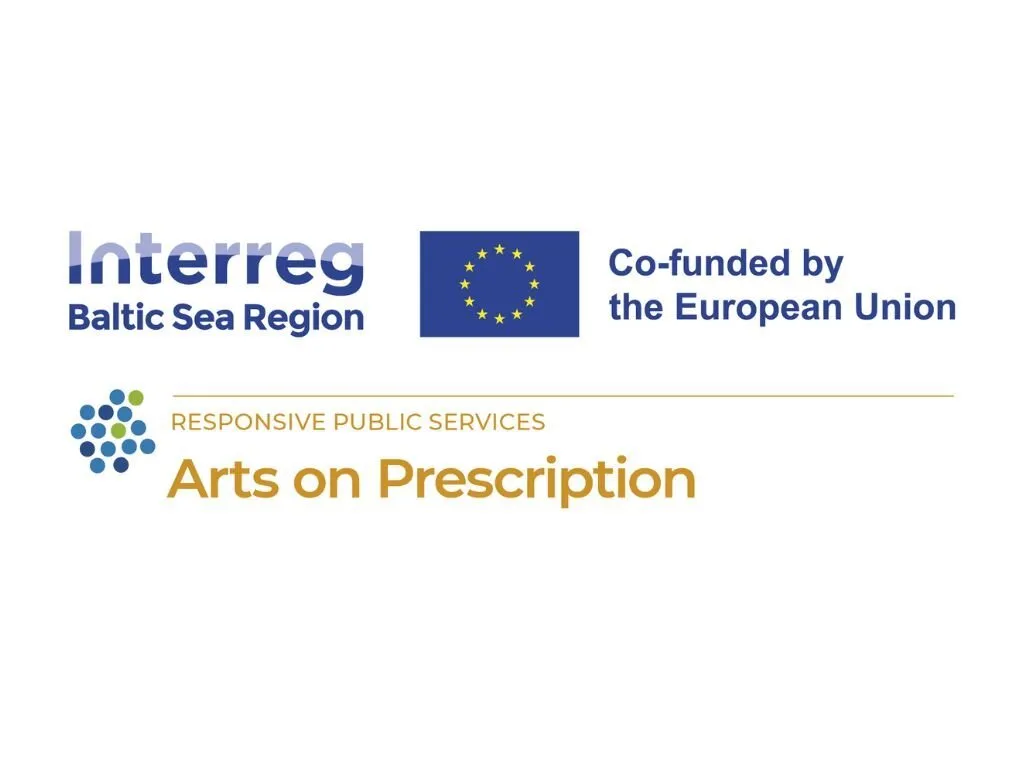 Logotyp projektu Art on Prescription czyli Sztuka na Receptę realizowany w ramach Programu Regionu Morza Bałtyckiego