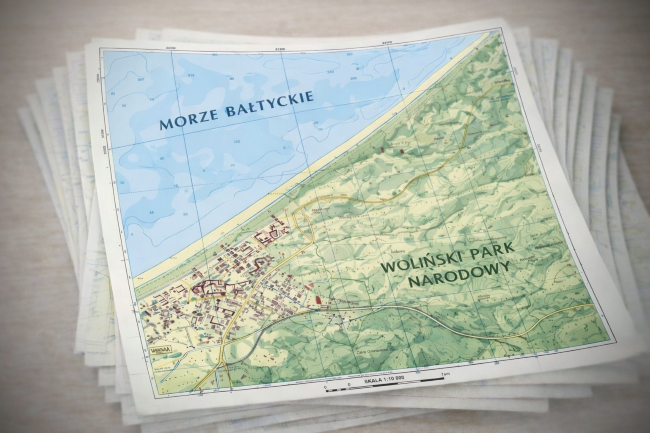 Stos map topograficznych.