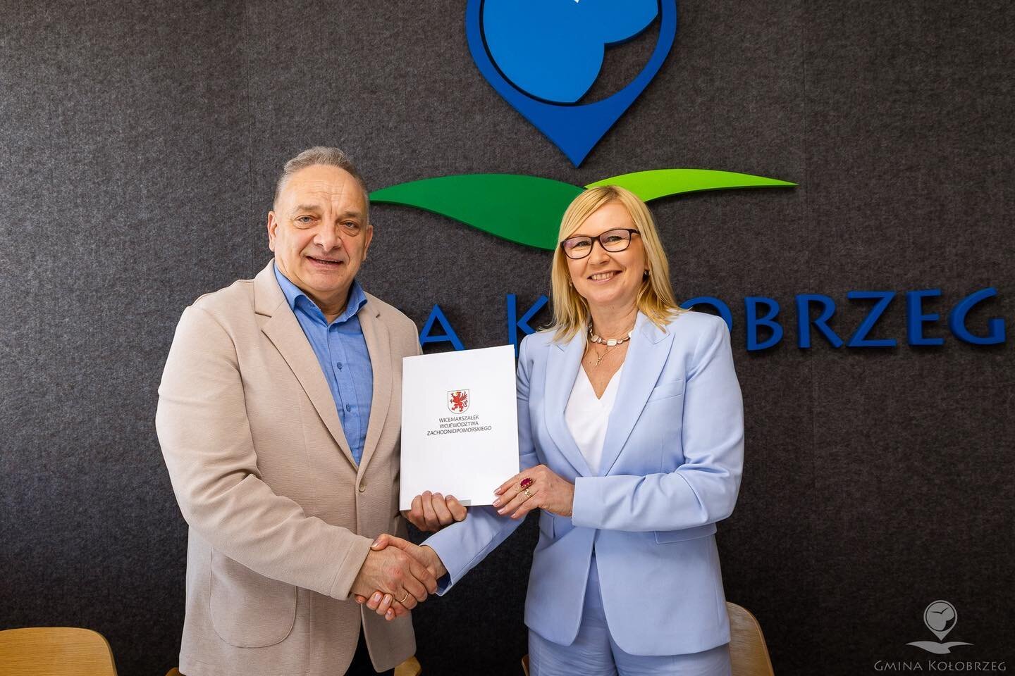 wicemarszałkini Anna Bańkowska z wójtem gminy Kołobrzeg