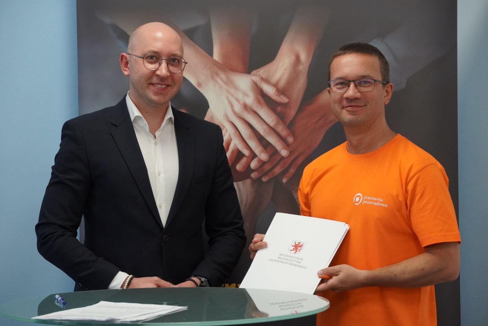 Wicemarszałek Jakub Kowalik i Łukasz Cieślicki