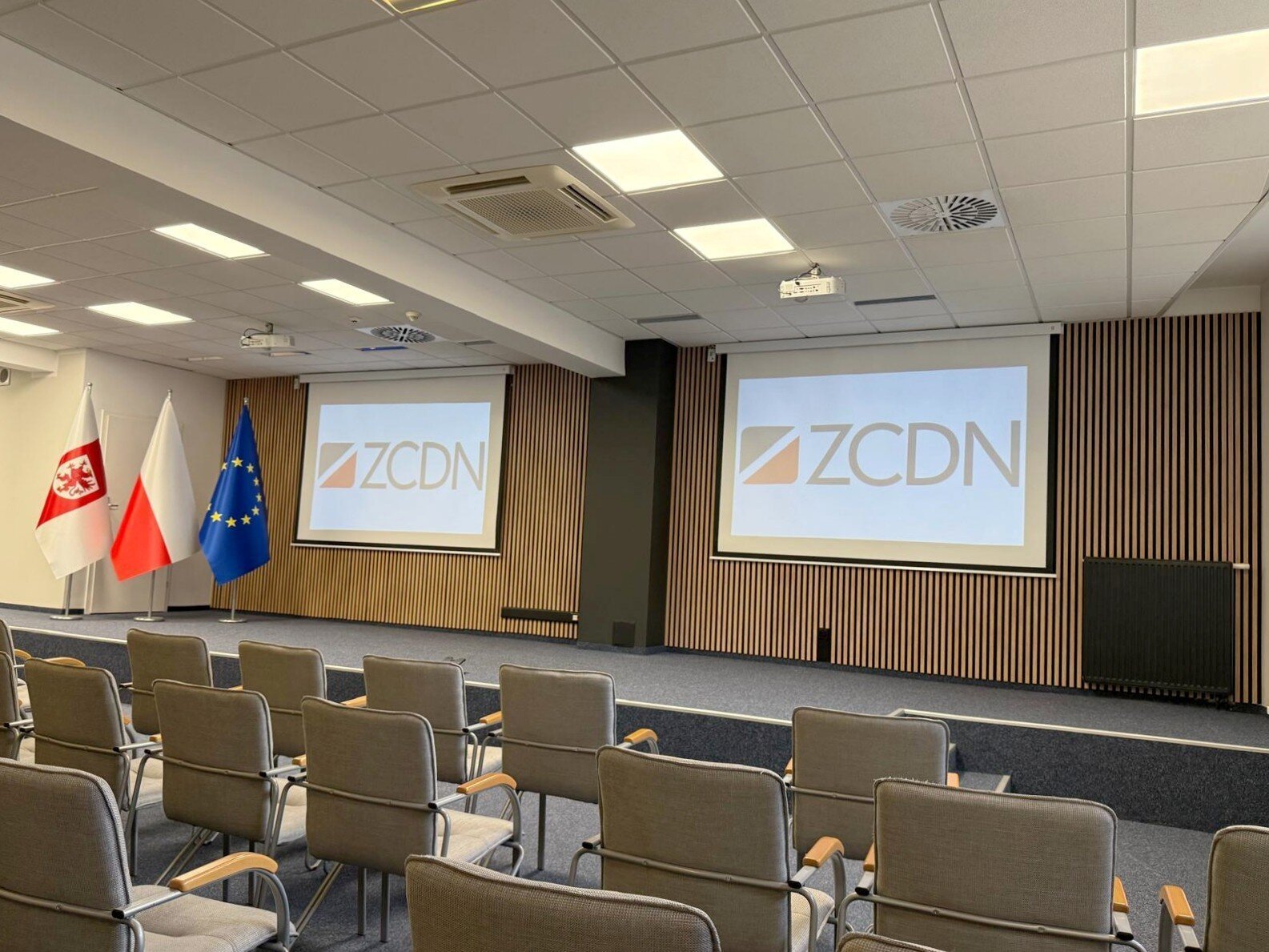 Nowa sala konferencyjna ZCDN