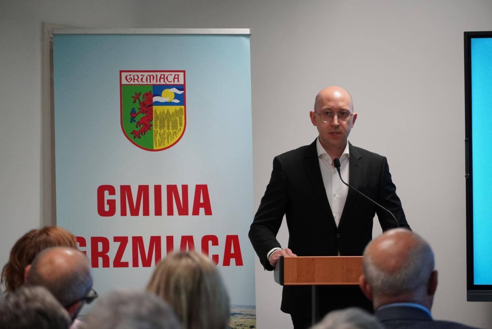 uroczyste otwarcie centrum przez wicemarszałka Kowalika