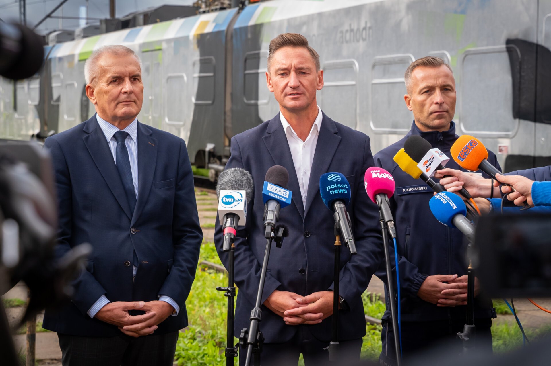  „Nie ma tolerancji dla wandalizmu!”. Pierwsi sprawcy napadu na pociąg w Ładzinie zatrzymani