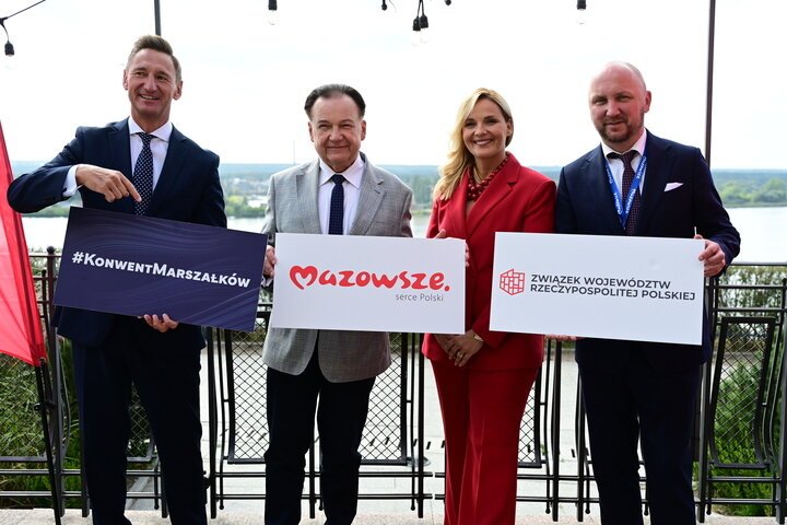 konferencja prasowa przed konwentem