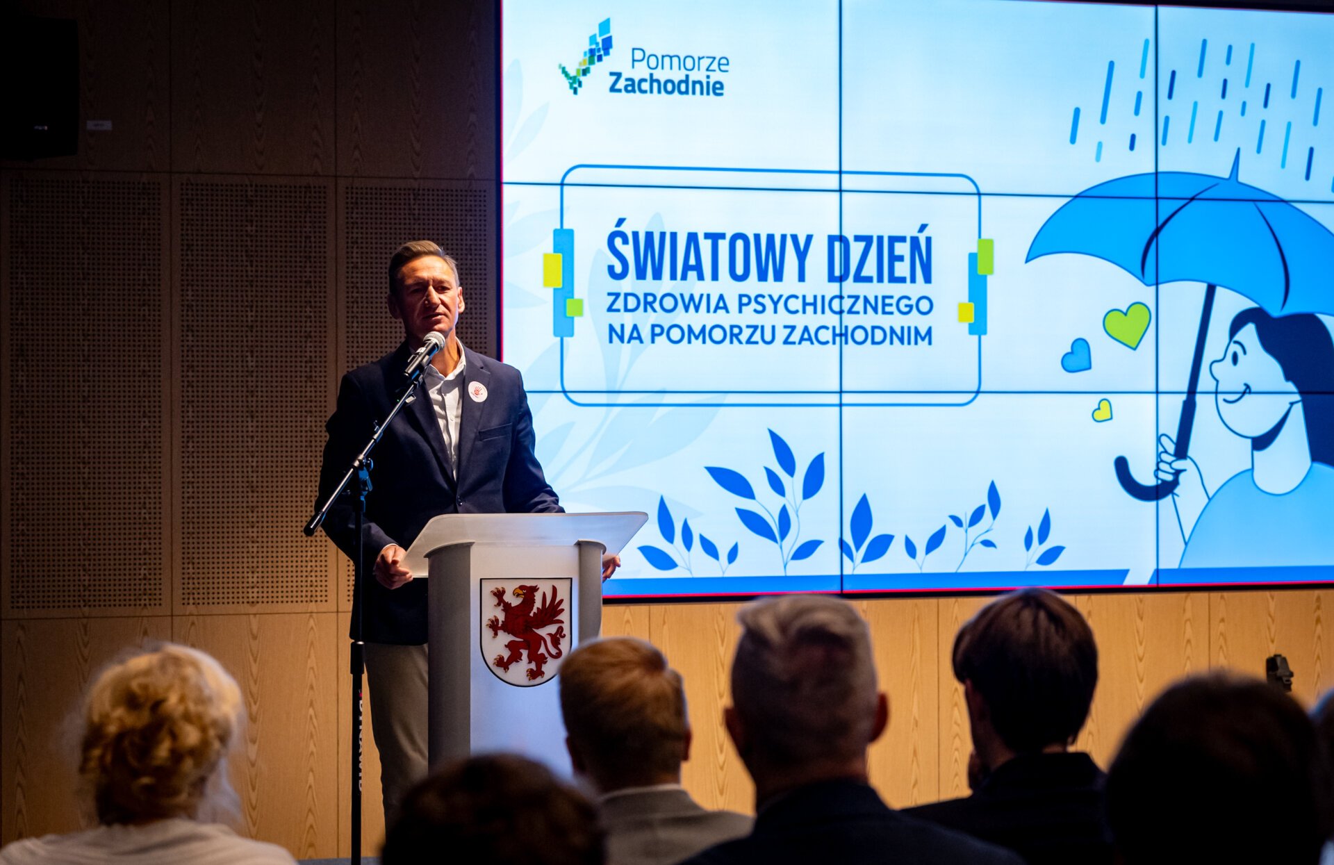 marszałek Olgierd Geblewicz podczas otwarcia konferencji z okazji Światowego Dnia Zdrowia Psychicznego